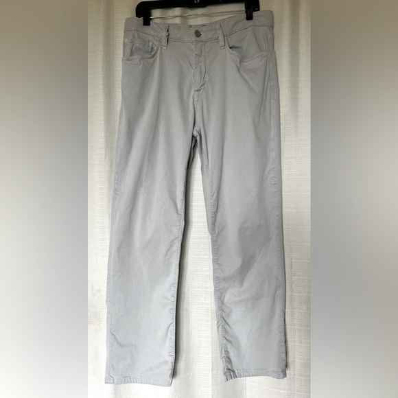 34 Heritage Comfort-Rise Classic Fit Men’s Cross Twill Straight Leg Pant
